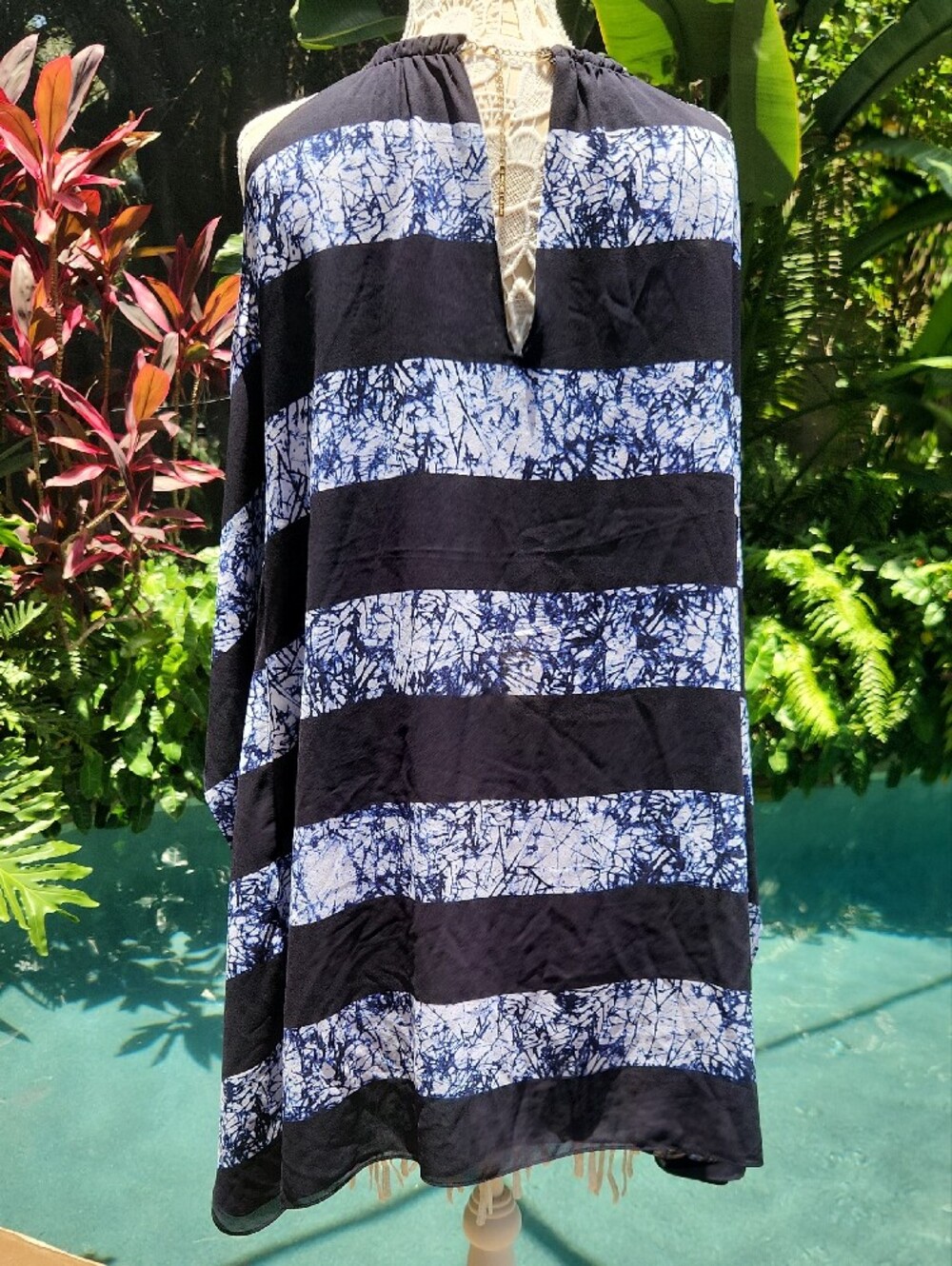 Michael Kors Navy and White Reversible Halter Dress..amazing! - Picture 5 of 10